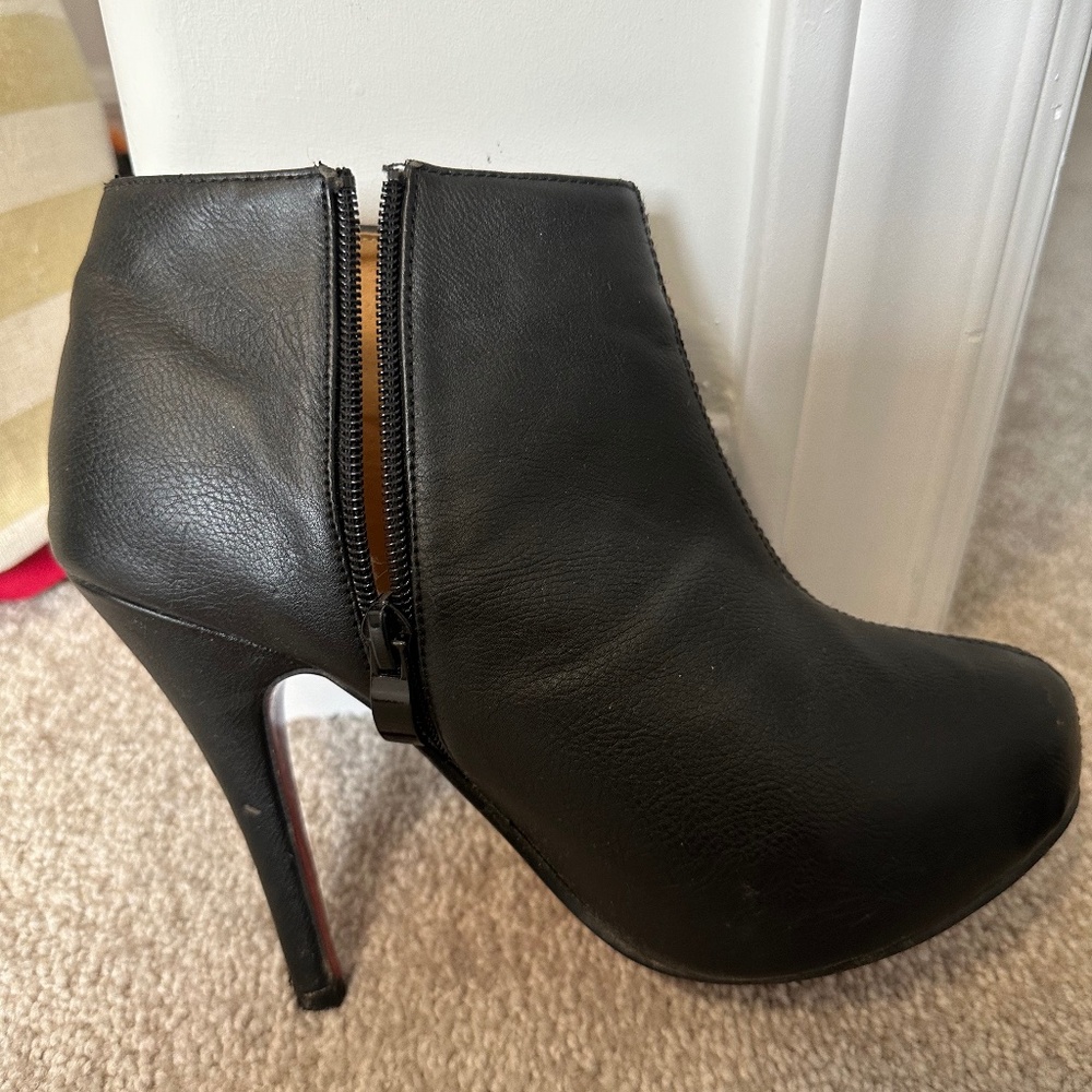 Women’s shoes and boots